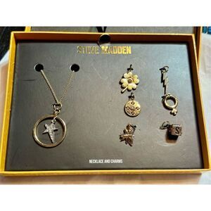 Steve Madden NWT jewelry gift boxed set necklace and charms